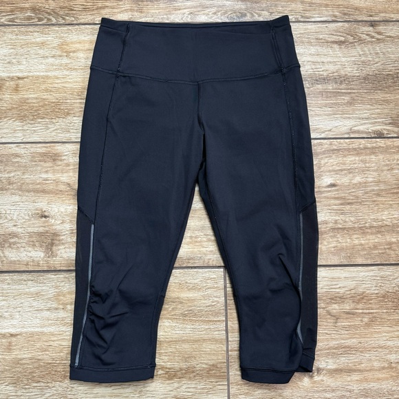 Lululemon Gear Up Crop Legging Size 8 Black Mesh Panel Pockets - Picture 13 of 16
